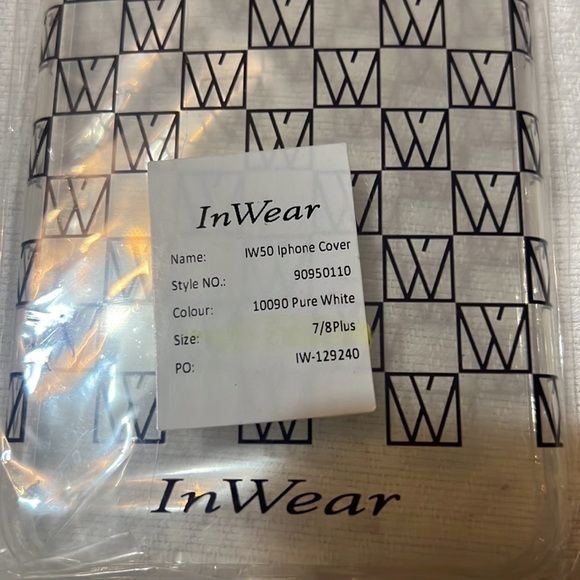 BNWT InWear Clear W’s IPhone 7/8 Plus Case ***$5 FINAL SALE*** - Picture 2 of 3